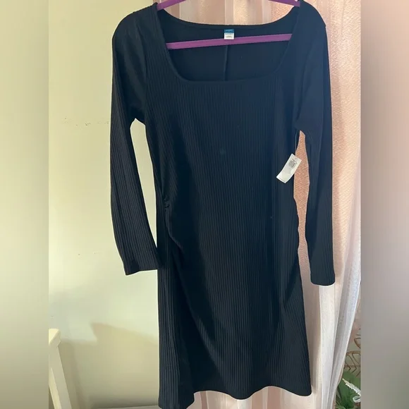 old navy ribbed maternity dress NWT! Old Navy Ribbed Black Maternity Dress • L